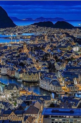 Alesund_Norway_080621A