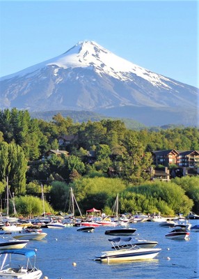 Villarrica volcano_Chile_072723A