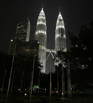 Twin Towers_Kuala Lumpur_Malaysia_052316A