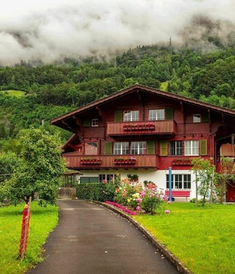 Grindelwald_Switzerland_061321A