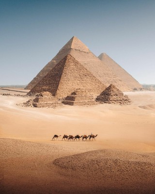 Great Pyramids of Giza_Egypt_030321A