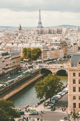 Paris_Skyline_France_092820A