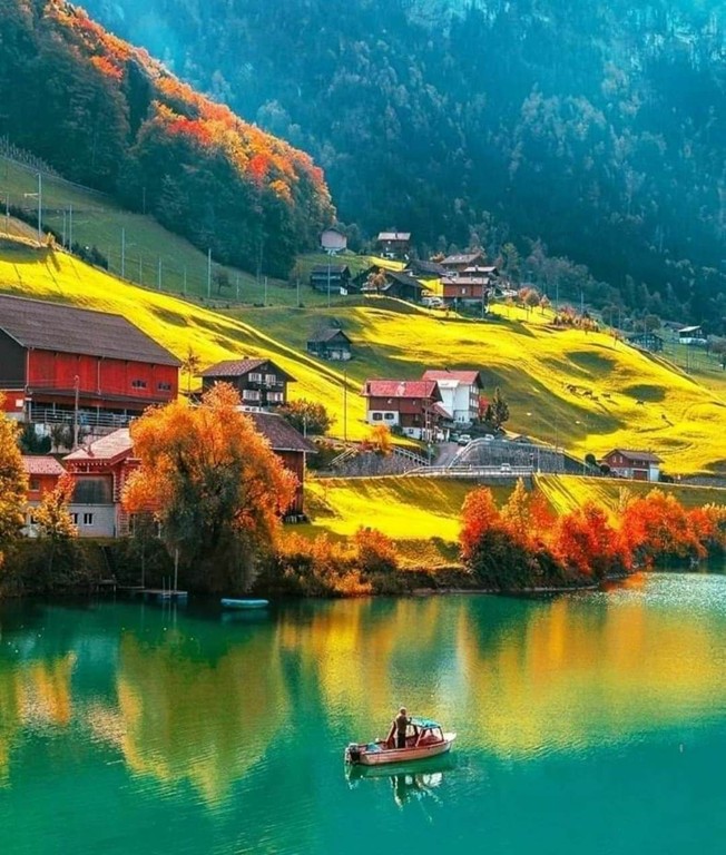 Lungern_Switzerland_031221A