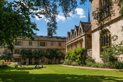 University of Oxford_061422H